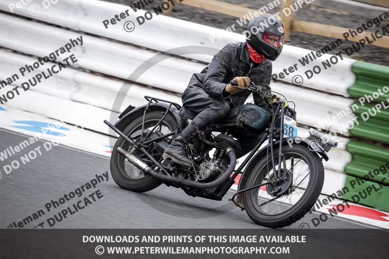 Vintage motorcycle club;eventdigitalimages;mallory park;mallory park trackday photographs;no limits trackdays;peter wileman photography;trackday digital images;trackday photos;vmcc festival 1000 bikes photographs